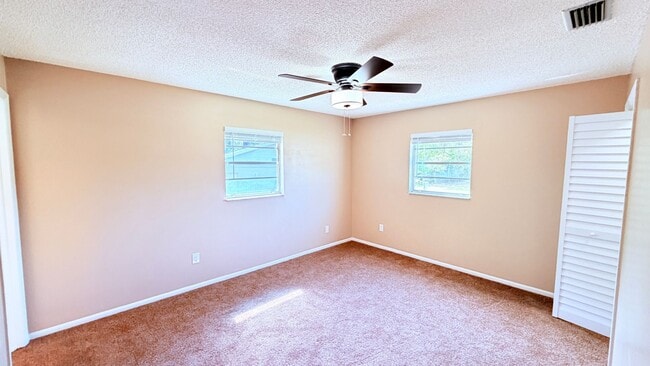 Building Photo - Beautifully Renovated 3-Bedroom Home with Upgrades in Deltona Lakes!!!