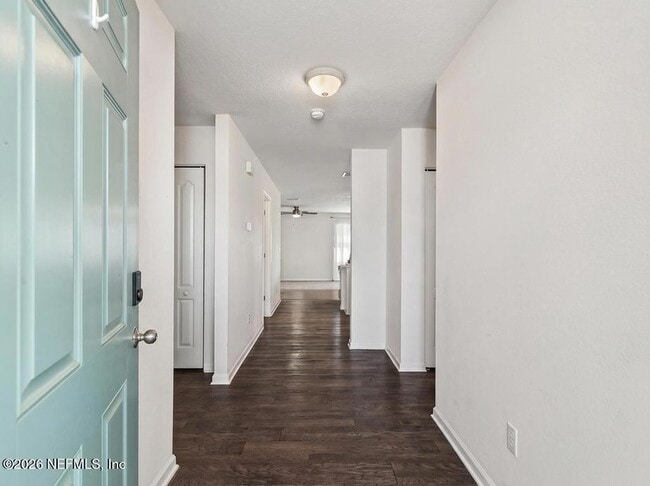 Building Photo - 152 Jarama Cir