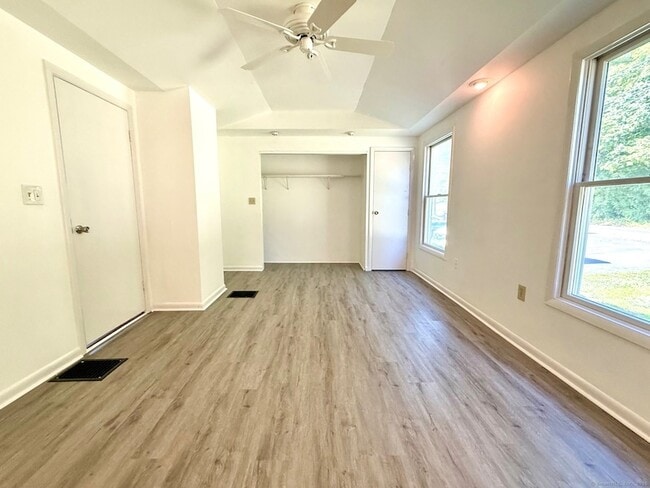 Building Photo - 151 Bailey Ave