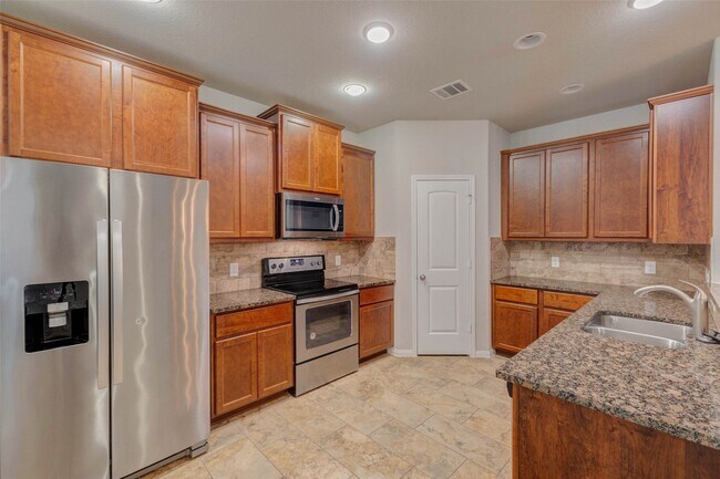 Building Photo - 3811 Springcrest Ln