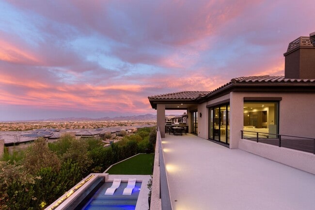 Building Photo - 11142 San Terrazo Pl