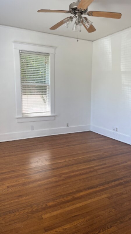 Building Photo - 2250 Evelyn Ave