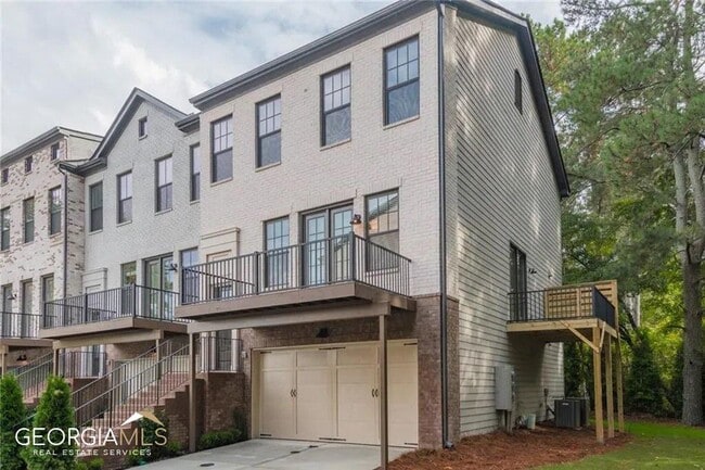 Building Photo - 4133 Wisconsin Dr