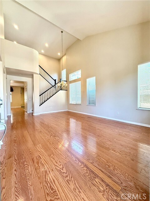 Building Photo - 1319 Jacaranda Cir