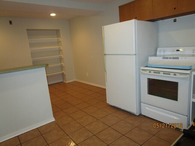 Kitchen - 1844 Columbia Rd NW