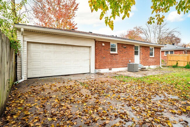 Building Photo - 8213 Nancy Ln