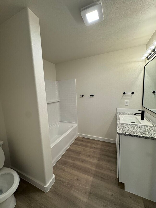 Building Photo - Brand New Construction 3/2/2 in Homestead!!!