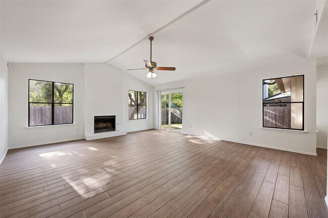 Building Photo - 11464 Bristle Oak Trail