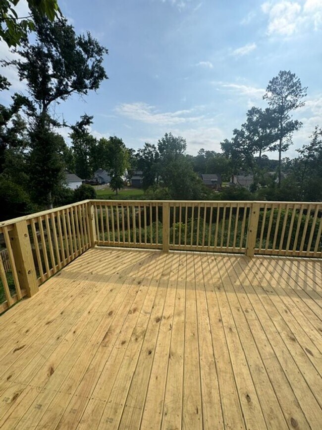 Building Photo - 499 Granite Point