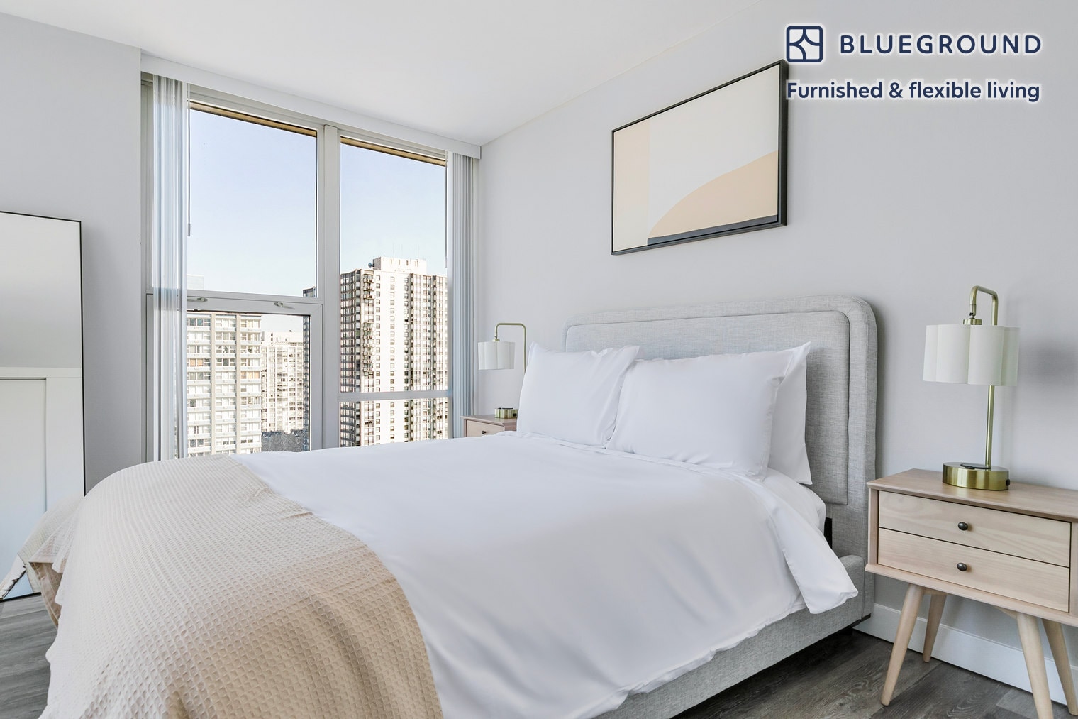 Building Photo - 5600 N Sheridan Rd