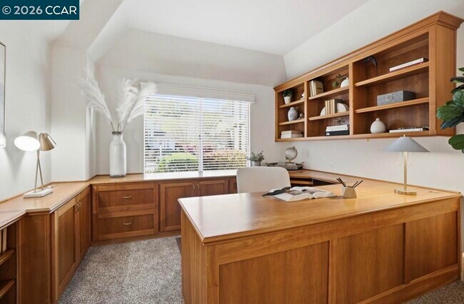 Building Photo - 1038 McCauley Rd