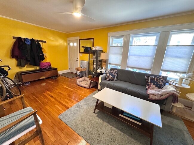 Building Photo - 66 Marshall St