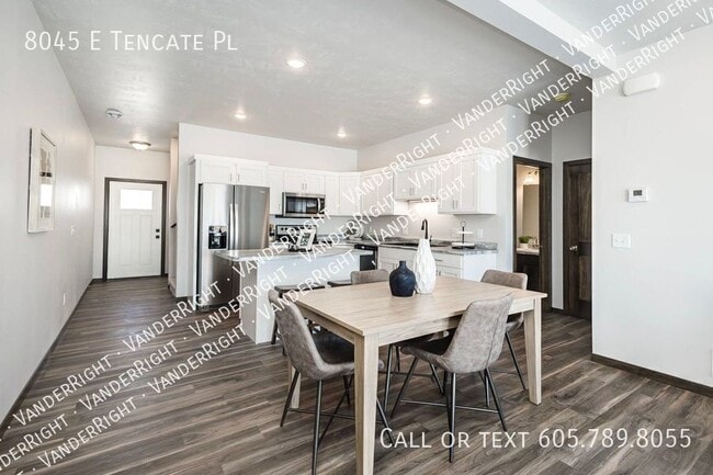 Building Photo - 8045 E Tencate Pl