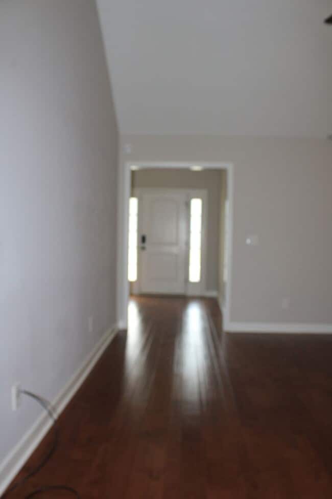 Building Photo - 7105 Summerton Dr