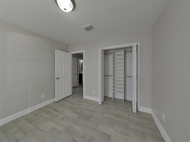 Building Photo - 19111 Deep S Ct