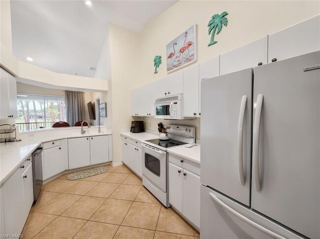 Building Photo - 8175 Celeste Dr