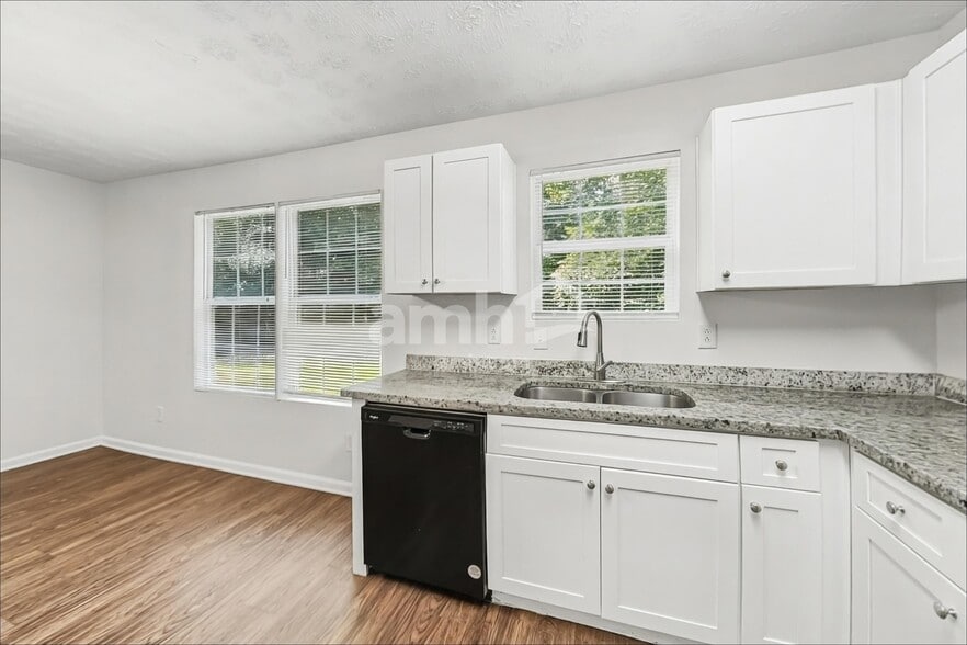 Building Photo - 1661 Boxcar Pl NE