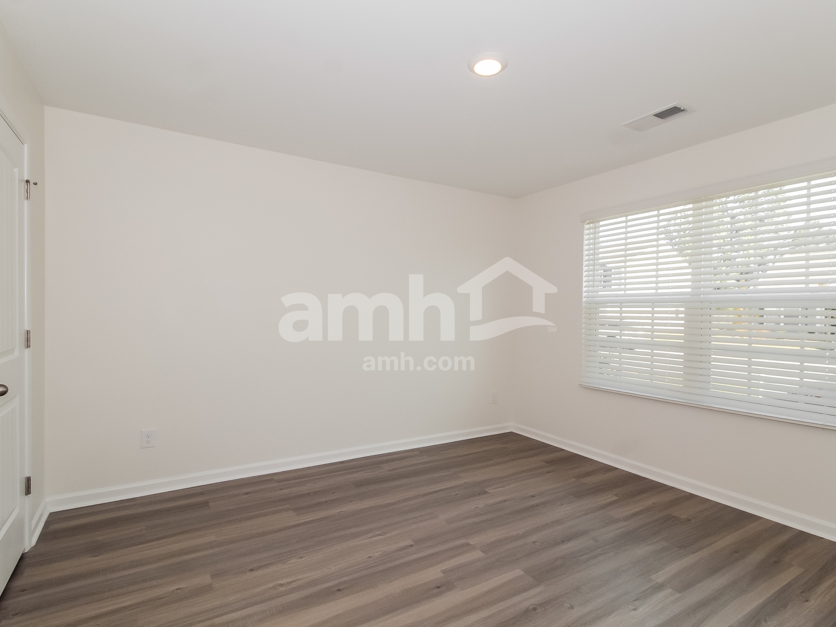 Building Photo - 1341 John Swann St