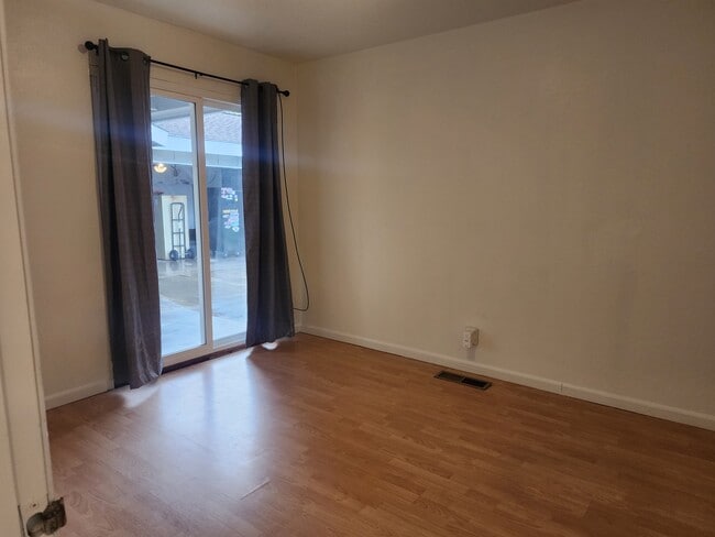 Building Photo - 17824 Pesante Rd