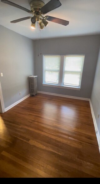 Building Photo - 1372 Bunts Rd