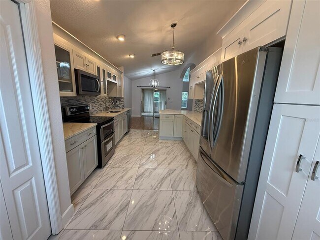 Building Photo - 212 Arbor Woods Cir