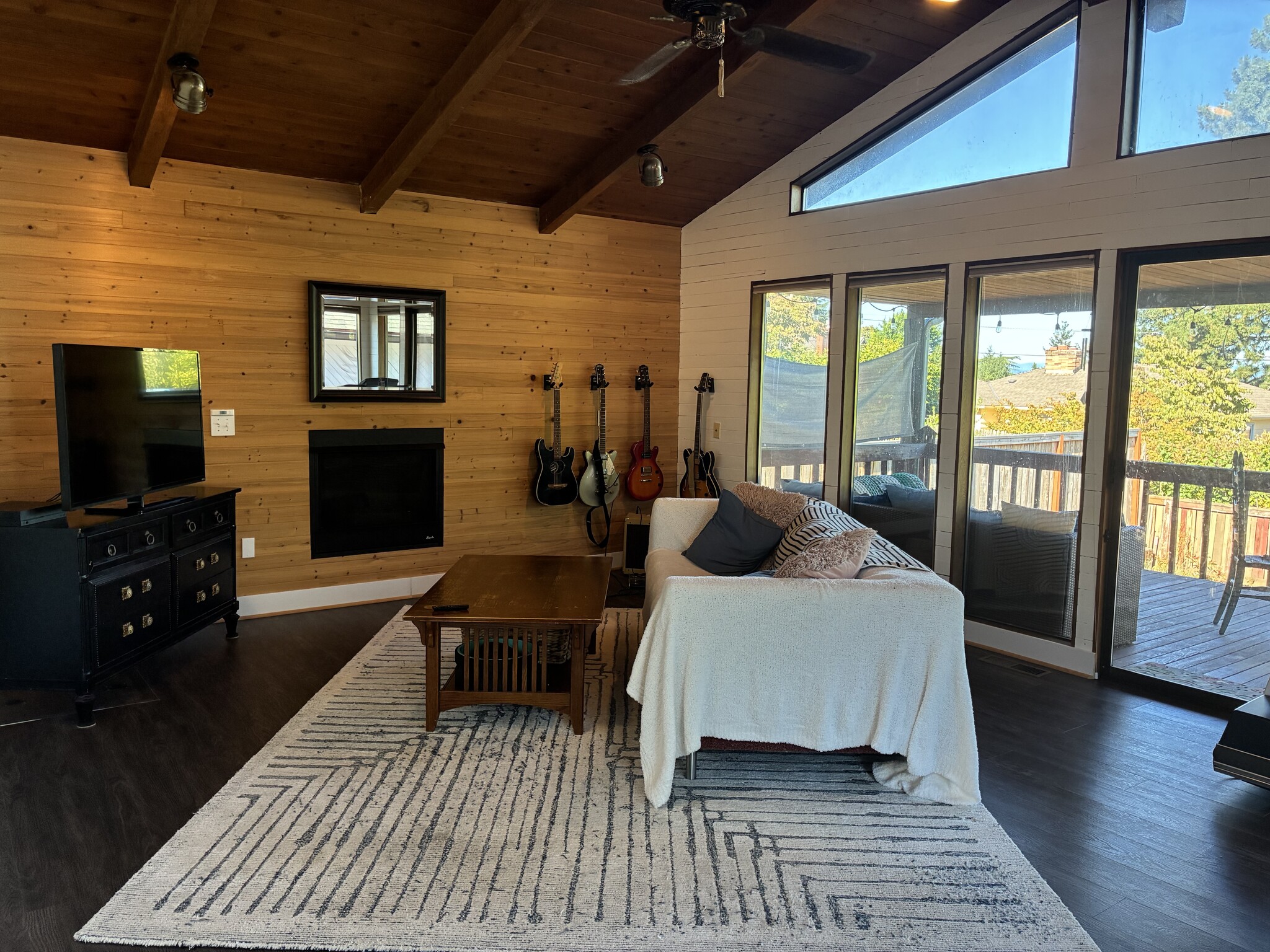 Building Photo - 834 SE 72nd Ave