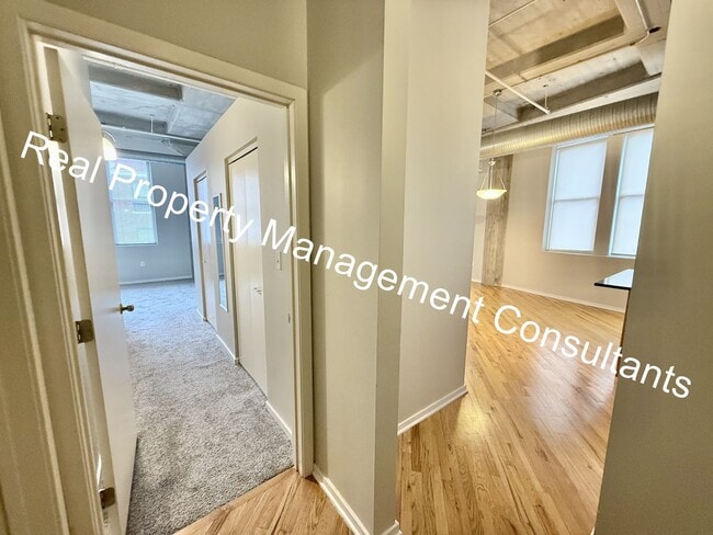 Building Photo - Luxury Living at Western Auto Building – 2...