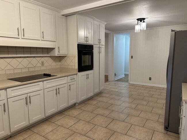 Building Photo - 4641 Due W Rd NW