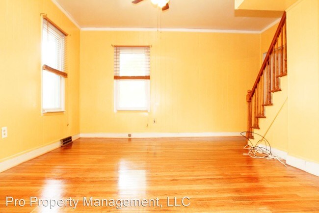 Building Photo - 3 br, 2 bath House - 137 Eastern Street