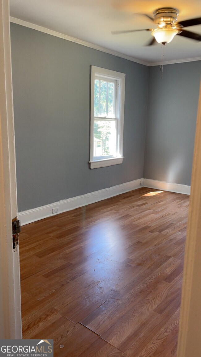 Building Photo - 1312 Gillespie Ave