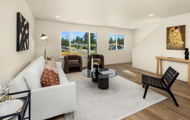 Building Photo - 6628 52nd Ave W