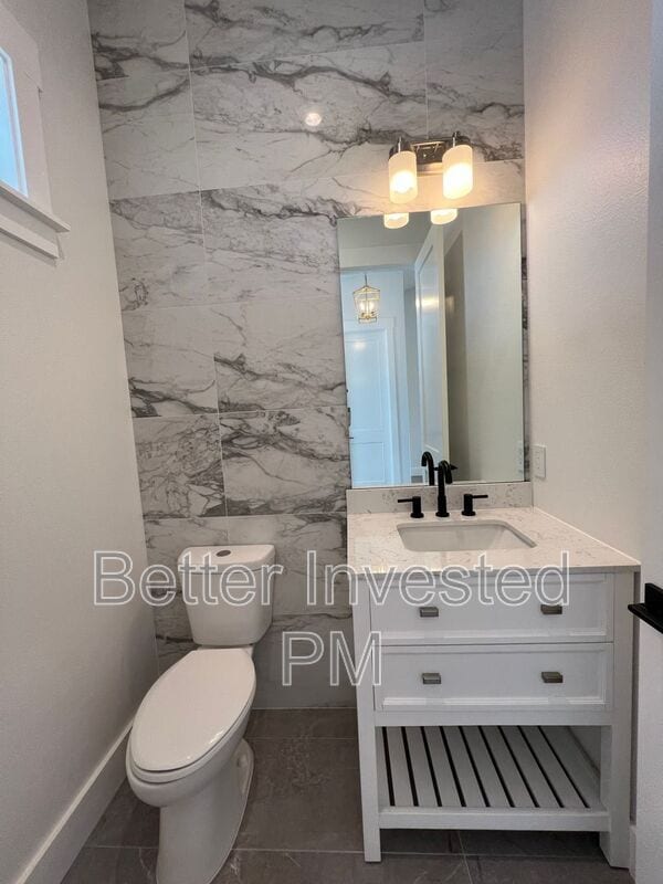 Building Photo - 4579 Lambert Dr