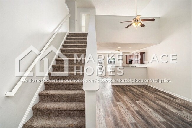 Building Photo - 600 Henni Cir