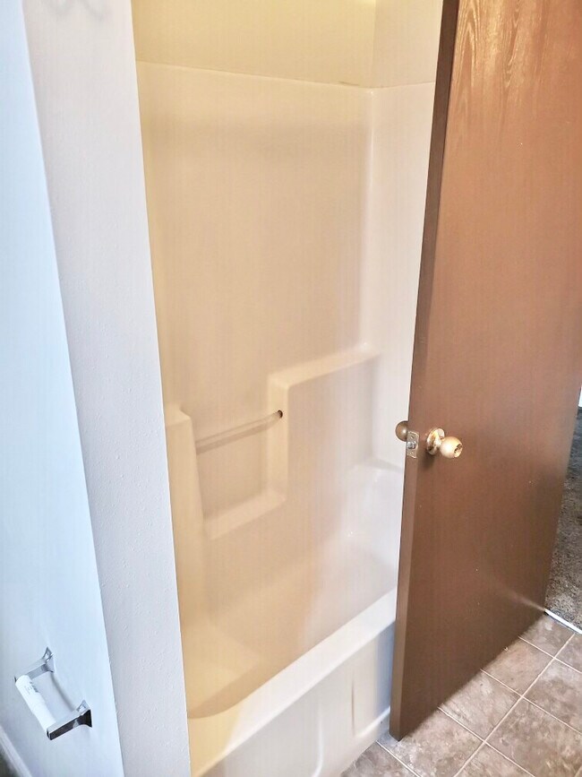 Building Photo - 230 Bridger Dr