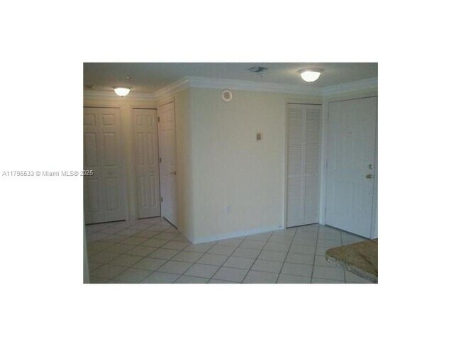 Building Photo - 3500 Coral Wy