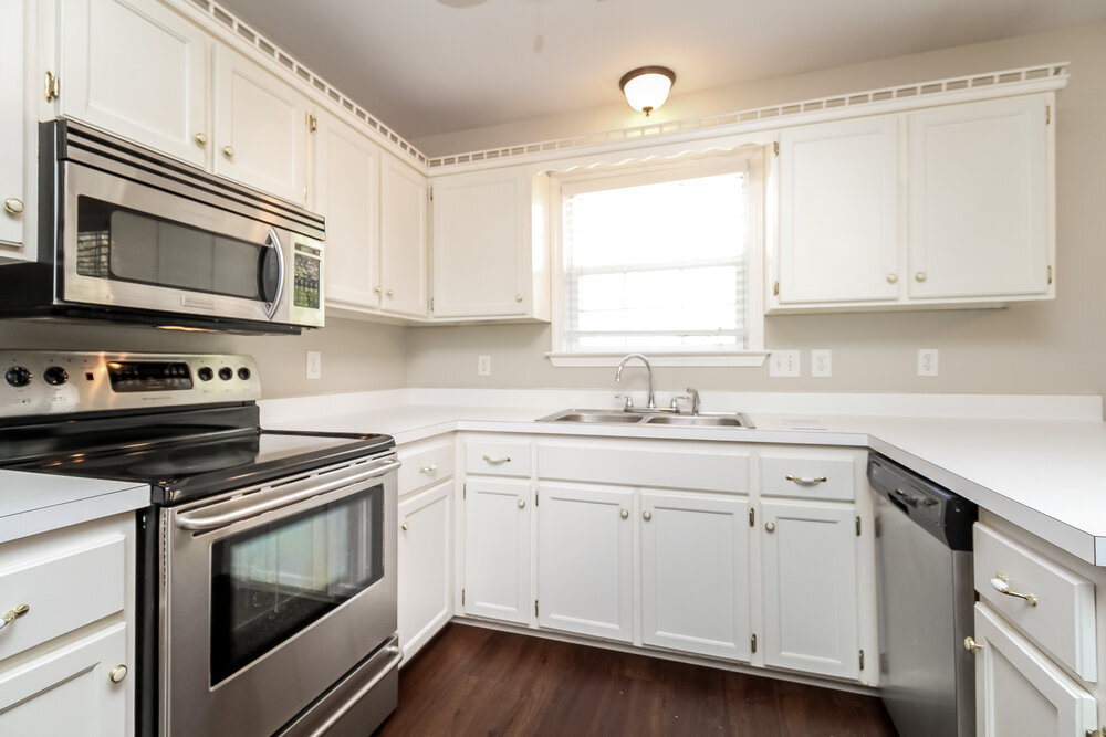 Building Photo - 1126 Poplar Hollow Dr