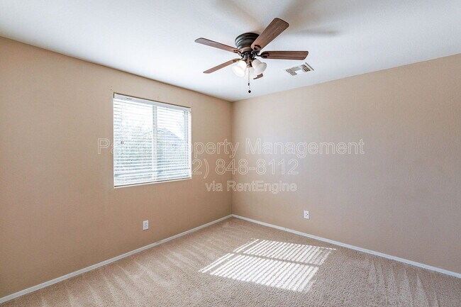 Building Photo - 26043 W Potter Dr