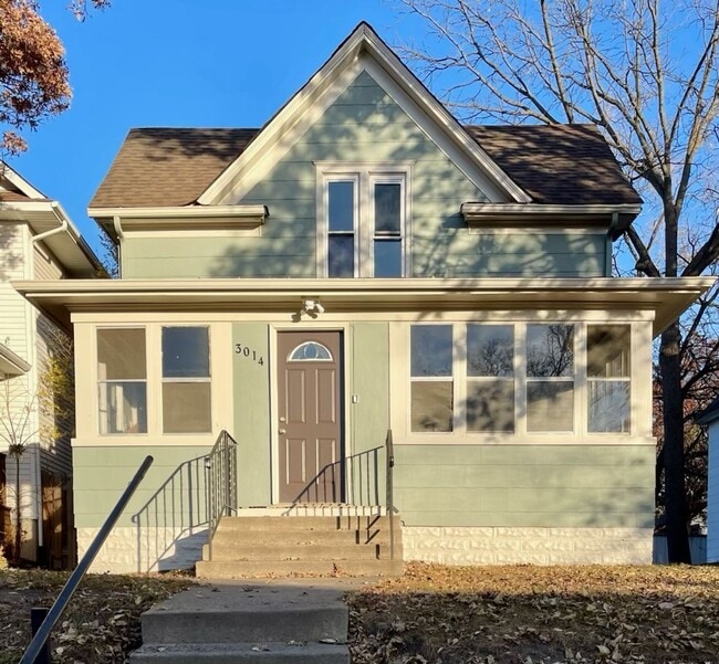 Building Photo - Captivating 3 Bedroom 1 Bathroom Single fa...
