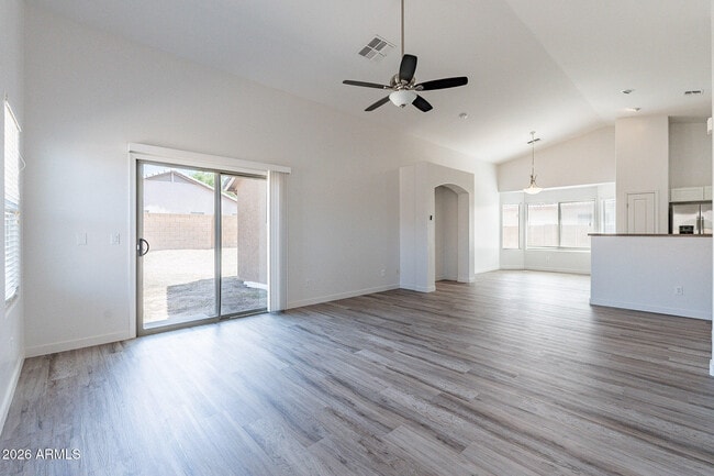 Building Photo - 24866 W Huntington Dr