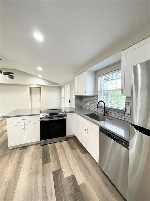 Building Photo - 11241 Yewtree Ave