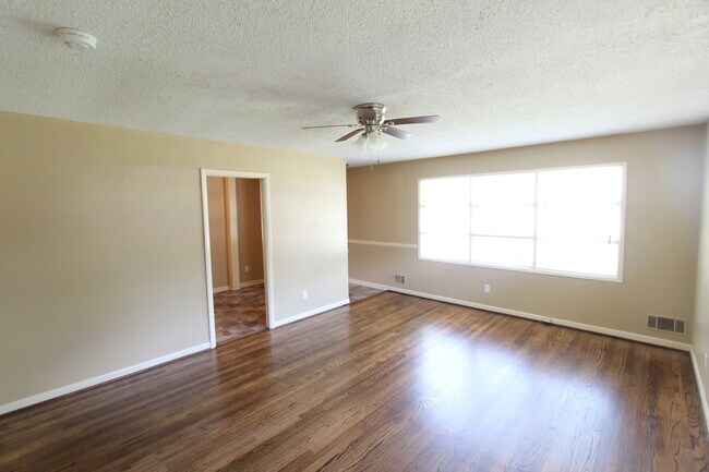 Building Photo - New On The Market! What a GREAT HOUSE!! Better Hurry To See This One!!