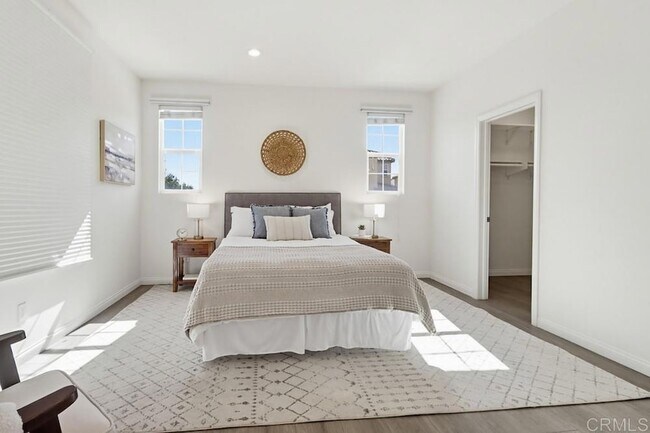 Building Photo - 1720 Santa Ivy Ave