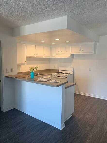 Primary Photo - Casa Fortin Apartments