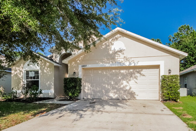 Primary Photo - 1807 Palmetto Pine Ln