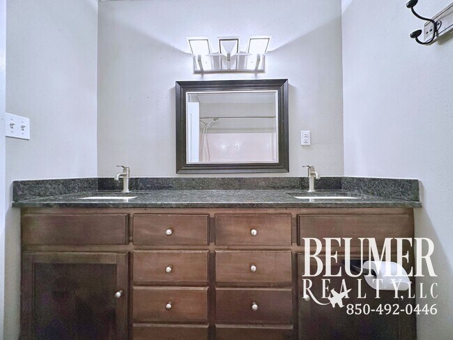 Building Photo - 7215 Spanish Trail