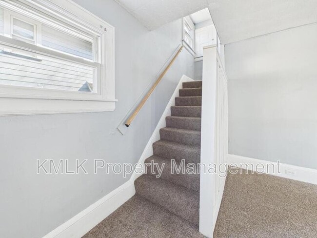 Building Photo - 2337 15th St SW