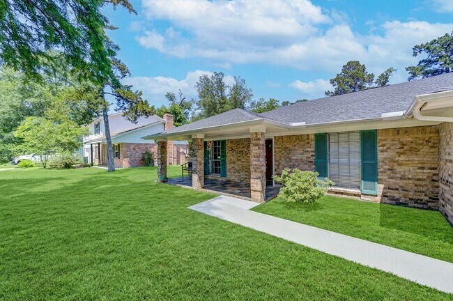 Building Photo - 24522 Glen Loch Dr