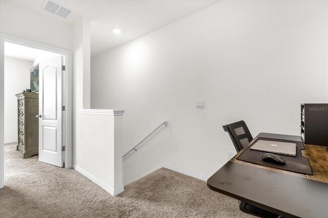 Building Photo - 2224 Tay Wes Dr