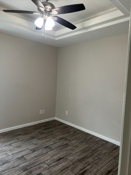 Building Photo - 1309 Alta Vista Dr