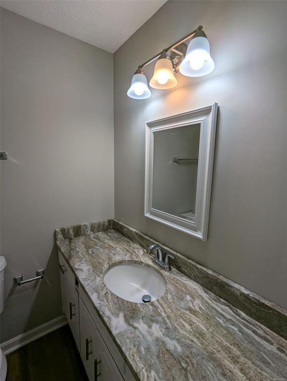 Building Photo - 536 Hollow Wood Rd